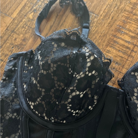 Victoria’s Secret 32C black sexy bra corset 1402 - Picture 2 of 5